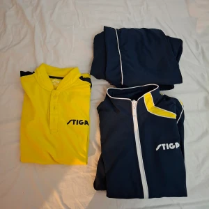 Stiga träningskläder  - 300 kr för hela setet. Frifrakt och kan mötas upp. 