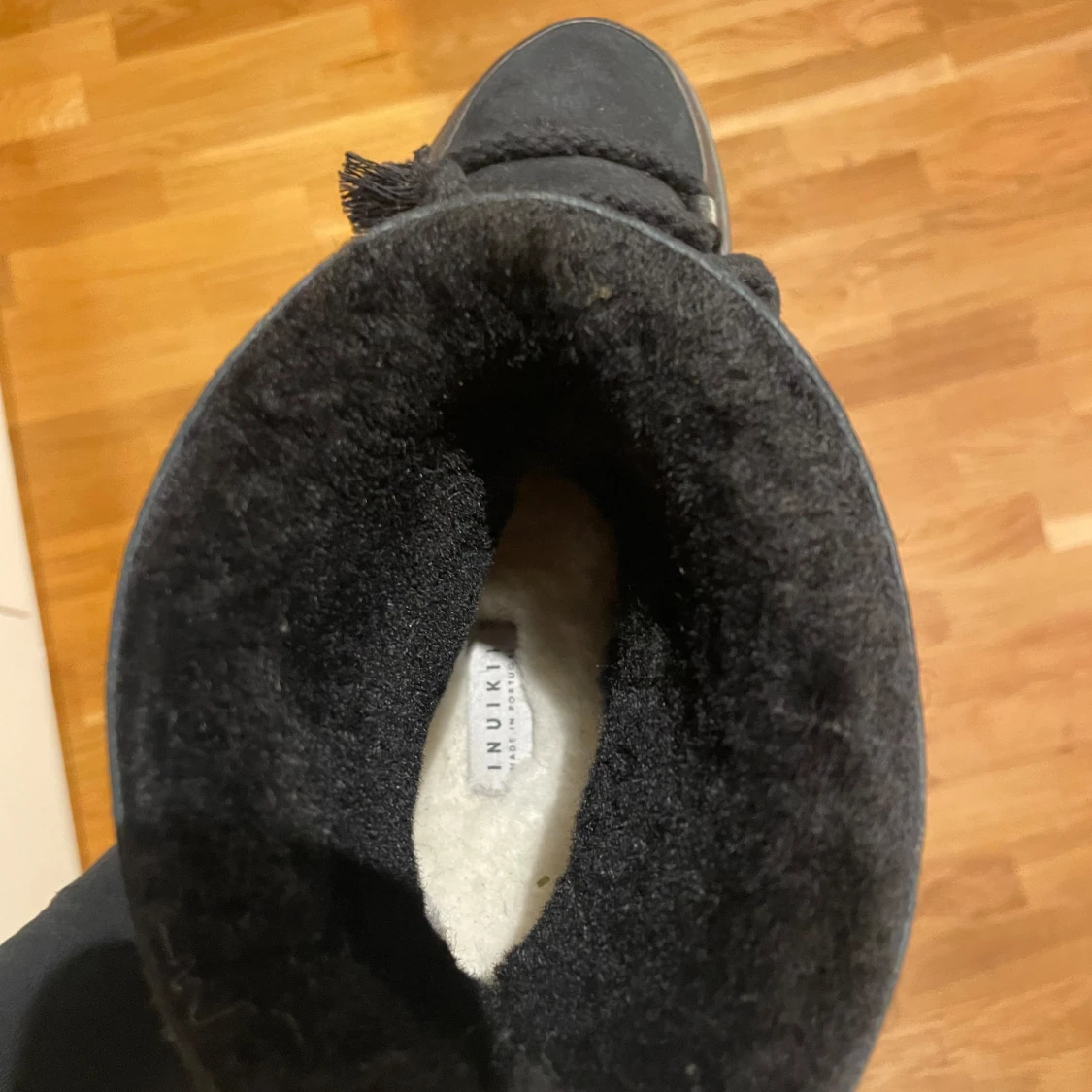 Svarta boots i nyskick från Inuikii - 92