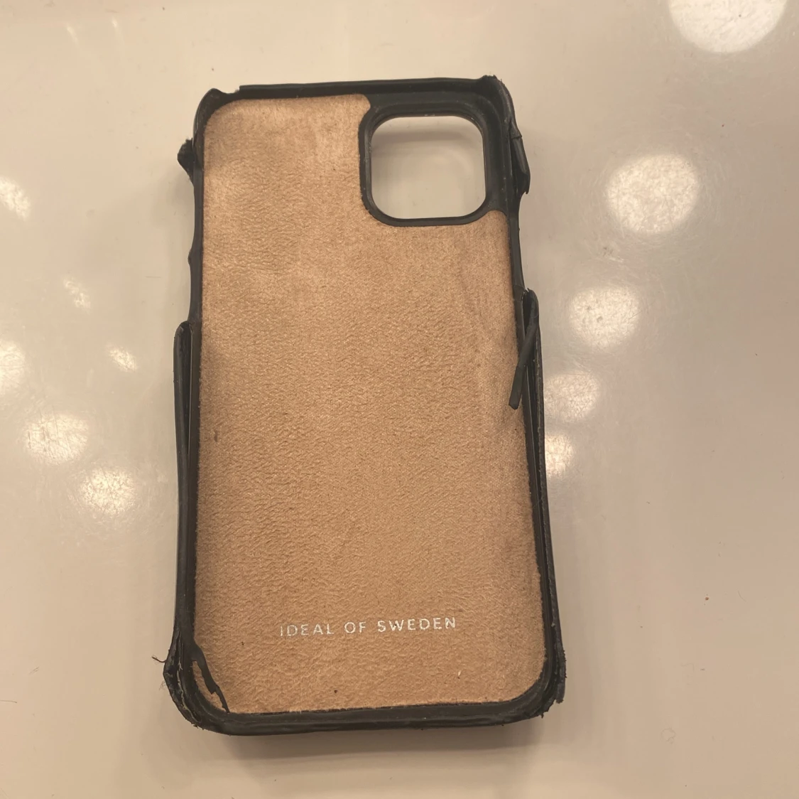 Svart mobilskal från Ideal of Sweden - 1