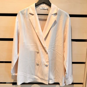 Söt oversize kavaj - Aldrig använd 