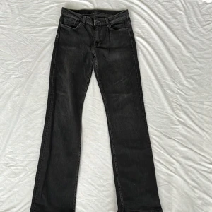 Gant jeans - Säljer dessa feta Gant jeans eftersom de inte passar mig. Strl S-M slim fit. Använd fåtal gånger.
