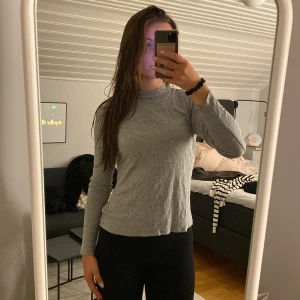 Tröja med krage Carin Wester, stl M - Tröja med krage Carin Wester, stl M