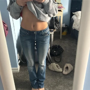 Crocker jeans - Jättesnygga lågmidjade och bootcut jeans från crocker💕 skriv för frågor eller fler bilder!