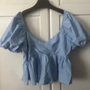 Topp - Ny peplumtop✨