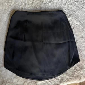 Kjol - Aldrig använd 