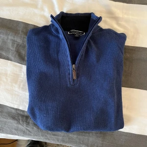 Zip tröja - Storlek s Bra skick! Kom gärna med frågor🤗