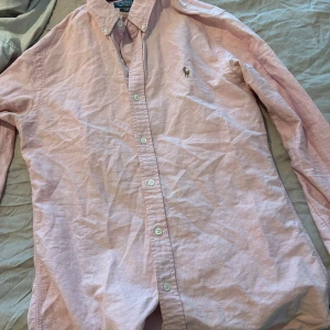 Ralph Lauren skjorta rosa  - Hänger bara i garderoben.