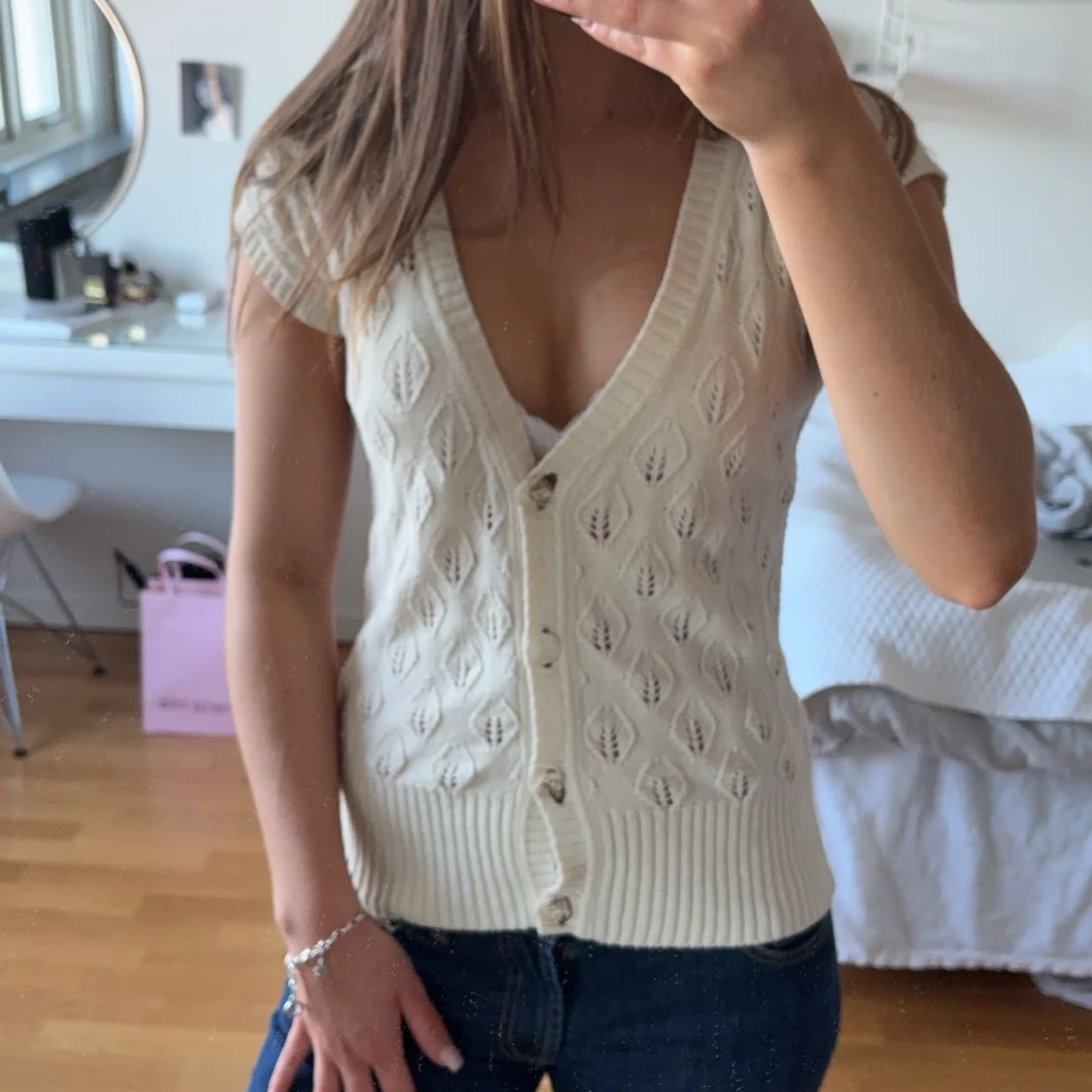 Beige kortärmad kofta