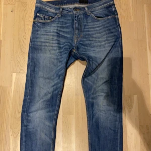 Tiger of sweden jeans - Tiger of Sweden jeans i modellen pistolero, storlek 32/32. Väldigt bra skick och inga defekter 