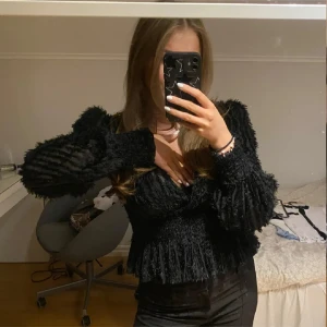 Svart blus - Fin blus från NA-KD. 