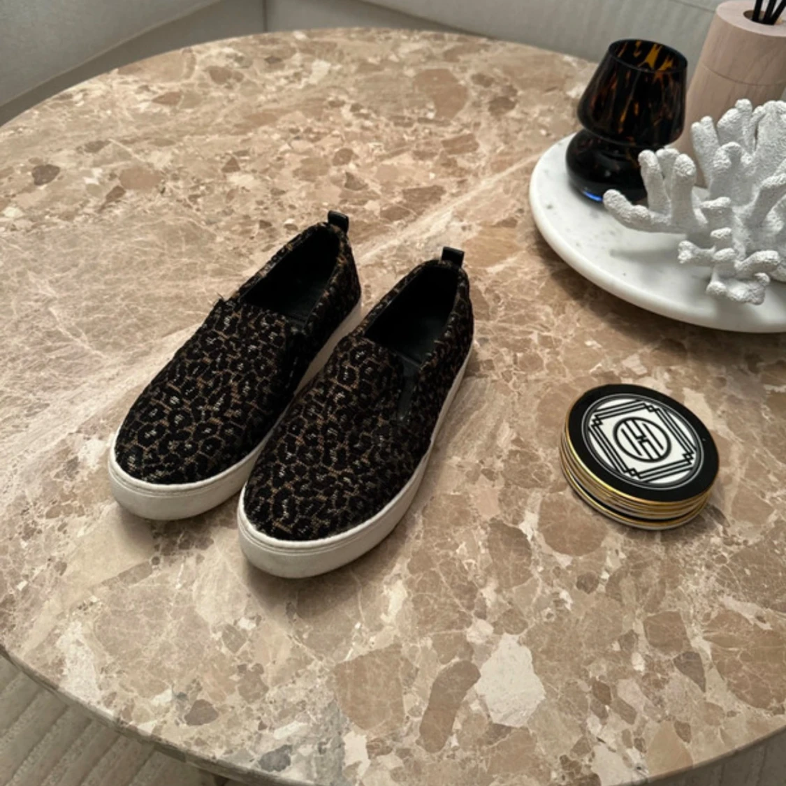 Leopardmönstrade slip-on sneakers - 90