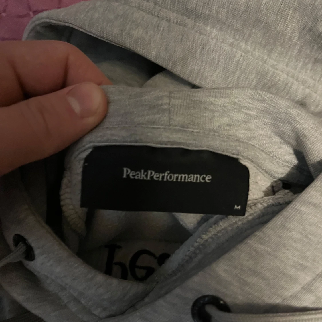 Peak Performance Hoodie - 92