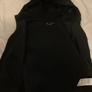 Svart under armour jacka riktigt fin - Snygg under armour jacka