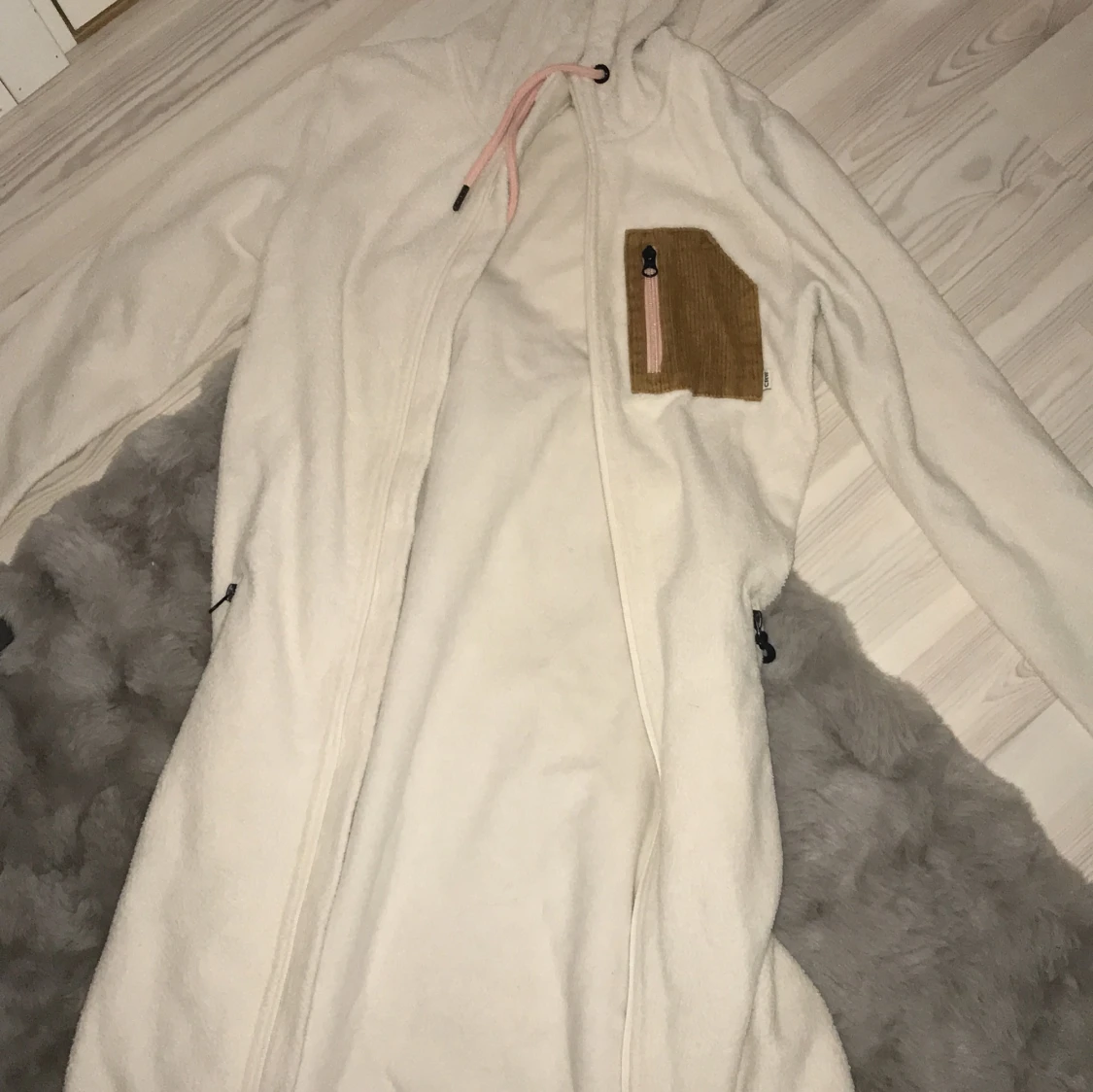 Vit fleecetröja från CRW - 90