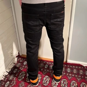 Nudie jeans Lean dean - Nudie Jeans | skick 9/10 | Storlek 31/32 | Pris - 449kr | Modellen är ca 177cm lång | Fraktar via PostNord eller Instabox på köparens bekostnad | Hör av dig vid minsta fråga eller fundering!!