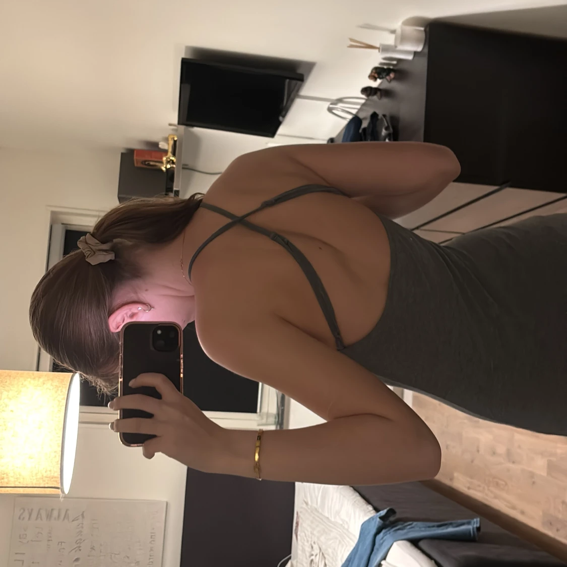 Grå tight klänning - 91