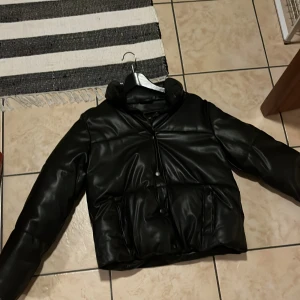 Vero Moda jacka  - Jacka från vero Moda i storlek XS, oanvänd 