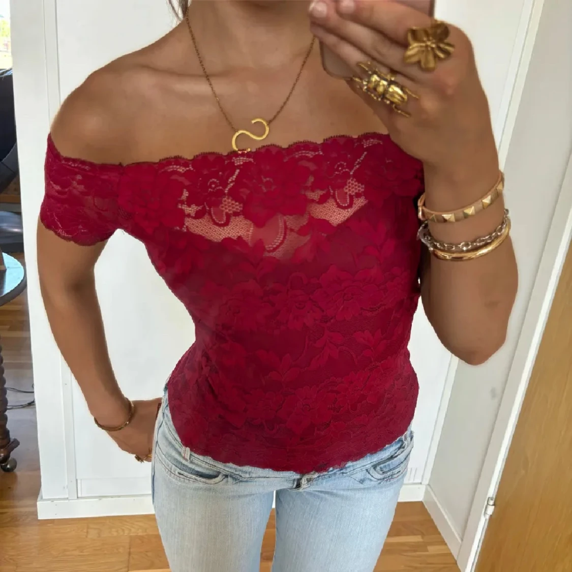 Röd offshoulder spets topp - 90