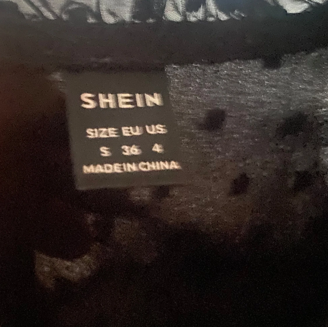 Svart blus från Shein!! - 3