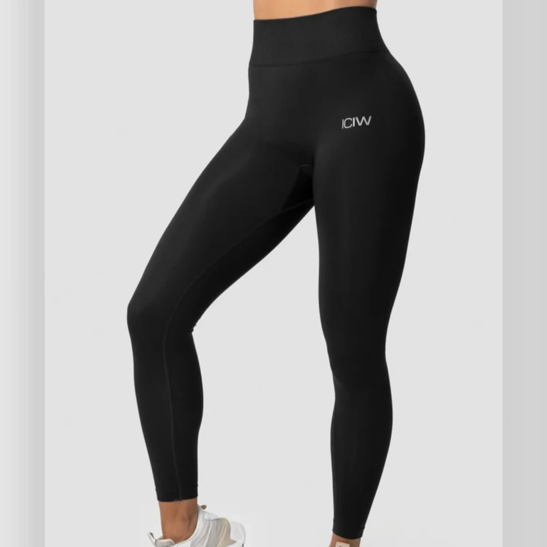 Svarta leggings från ICANIWILL-oanvända