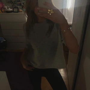 Tröja Gina tricot - Stickad tröja från Gina Tricot, använd ett fåtal ggr🫶🏼