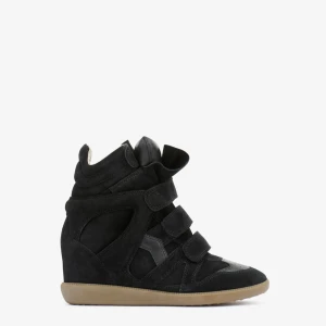 Svarta sneakers med kilklack - Söker isabell marant skor/kopior det spelar ingen roll vilken färg, gärna under 800kr storlek 37-39 är intressant☺️