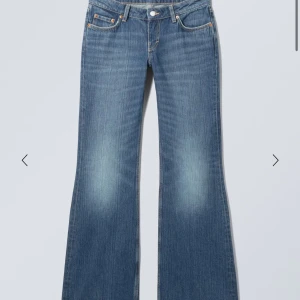 Blå bootcut jeans - Snygga blå blå jeans! Knappt använda💕