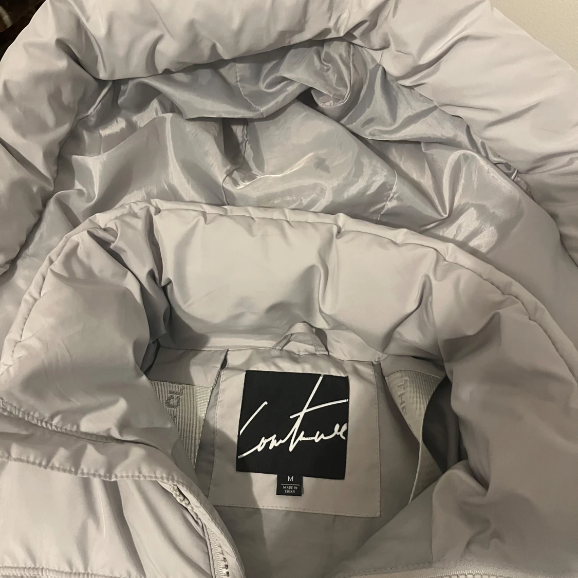 Grå pufferjacka från Couture - 1