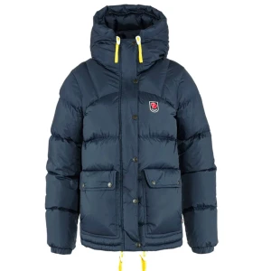 Fjällräven down lite expedition jacka - Så bra skick,  nyskick❤️ byte mot samma storlek fast i grön eller så säljer jag för 6500❤️ strl xxs❤️