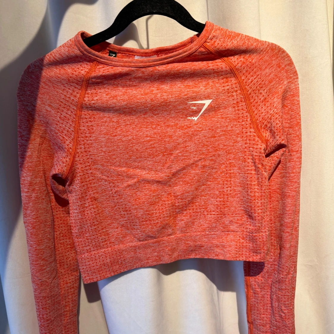 Orange croppad tröja från Gymshark - 3