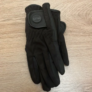 Ridhandskar  - Ridhandskar från CRW i bra skick (kardborren e lite trasig men funkar), stl S