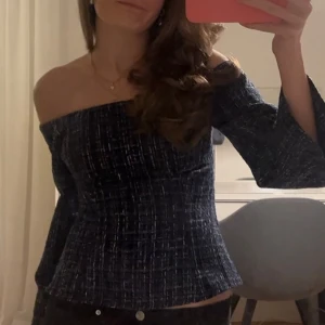 Blå offshoulder topp Zara - Offshoulder topp från zara i fint skick