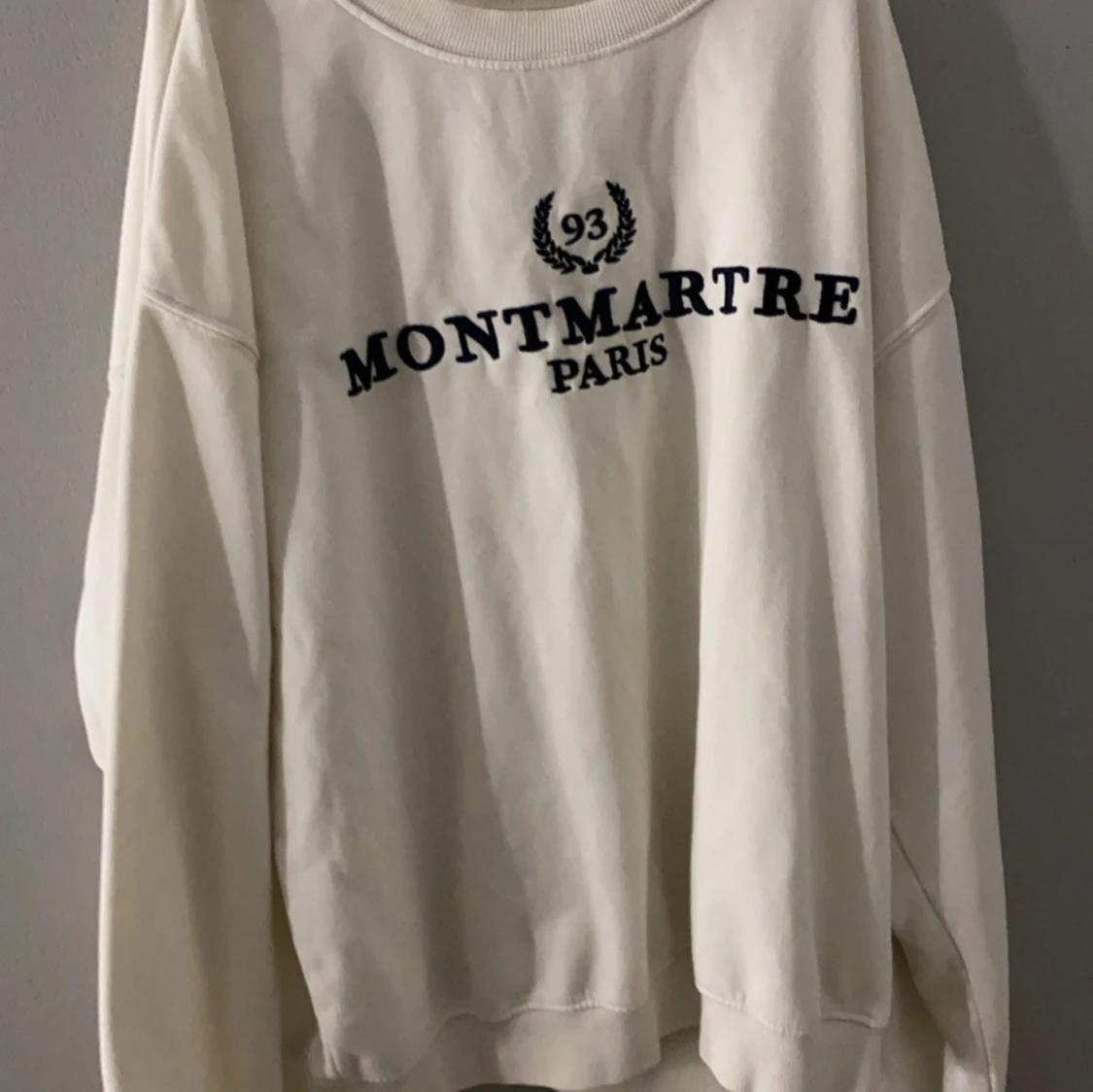 Kräm vit tjocktröja från H&M