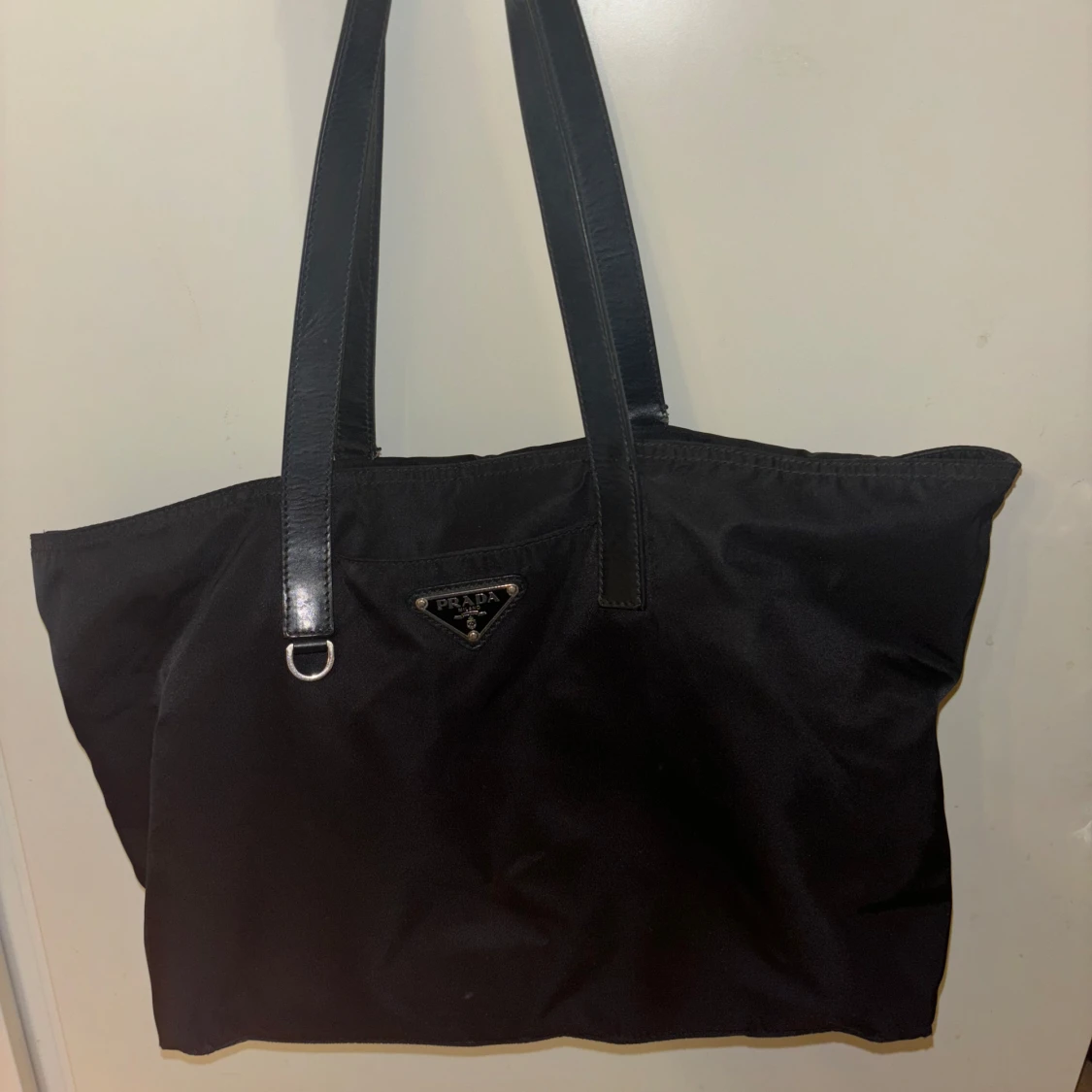 Äkta Pradaväska Canapa Tote