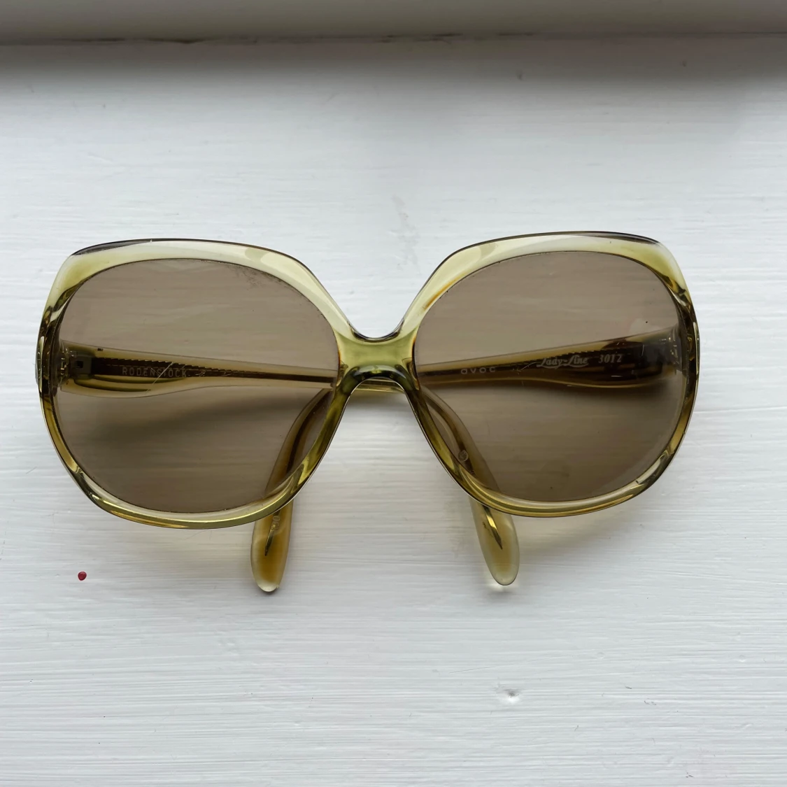 Olivgröna y2k solglasögon  - 3