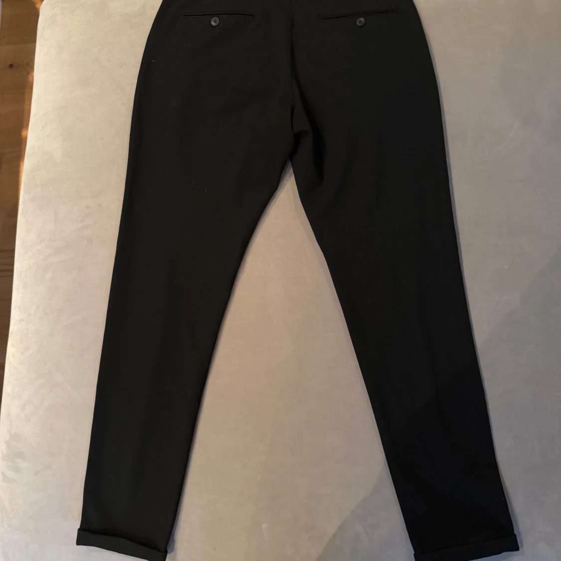Svarta kostymbyxor från Les Deux - 90