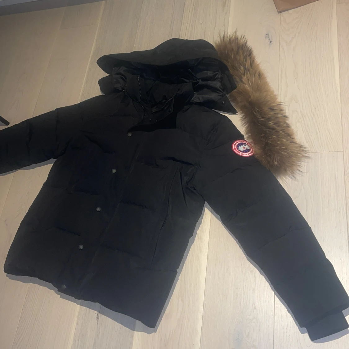 Svart Canada Goose wyndham.  - 90