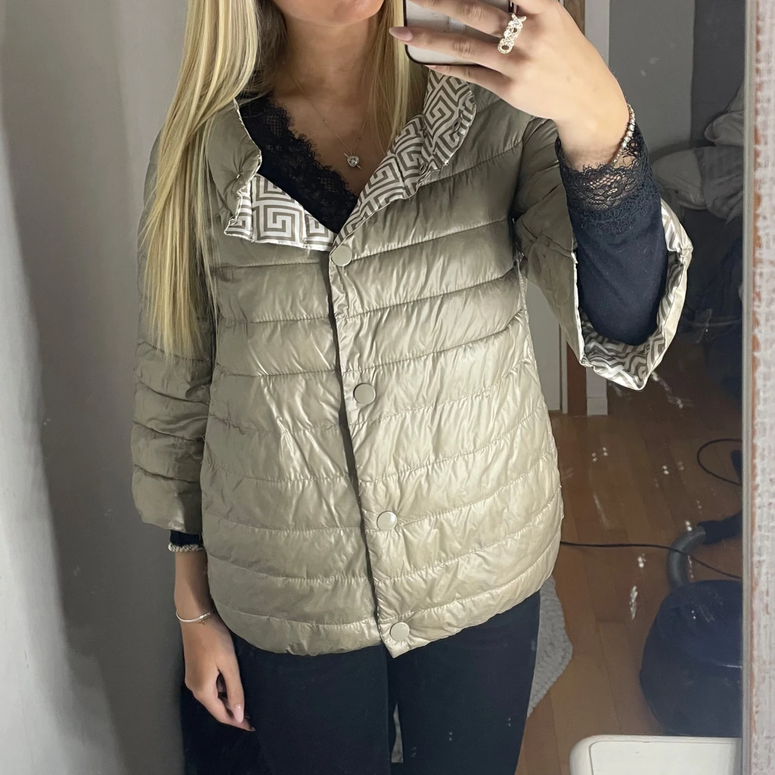 Guldig herno liknande jacka  - 90