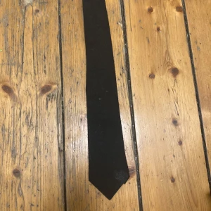 Svart slips - Kanska bra skick Bra till skjorta 