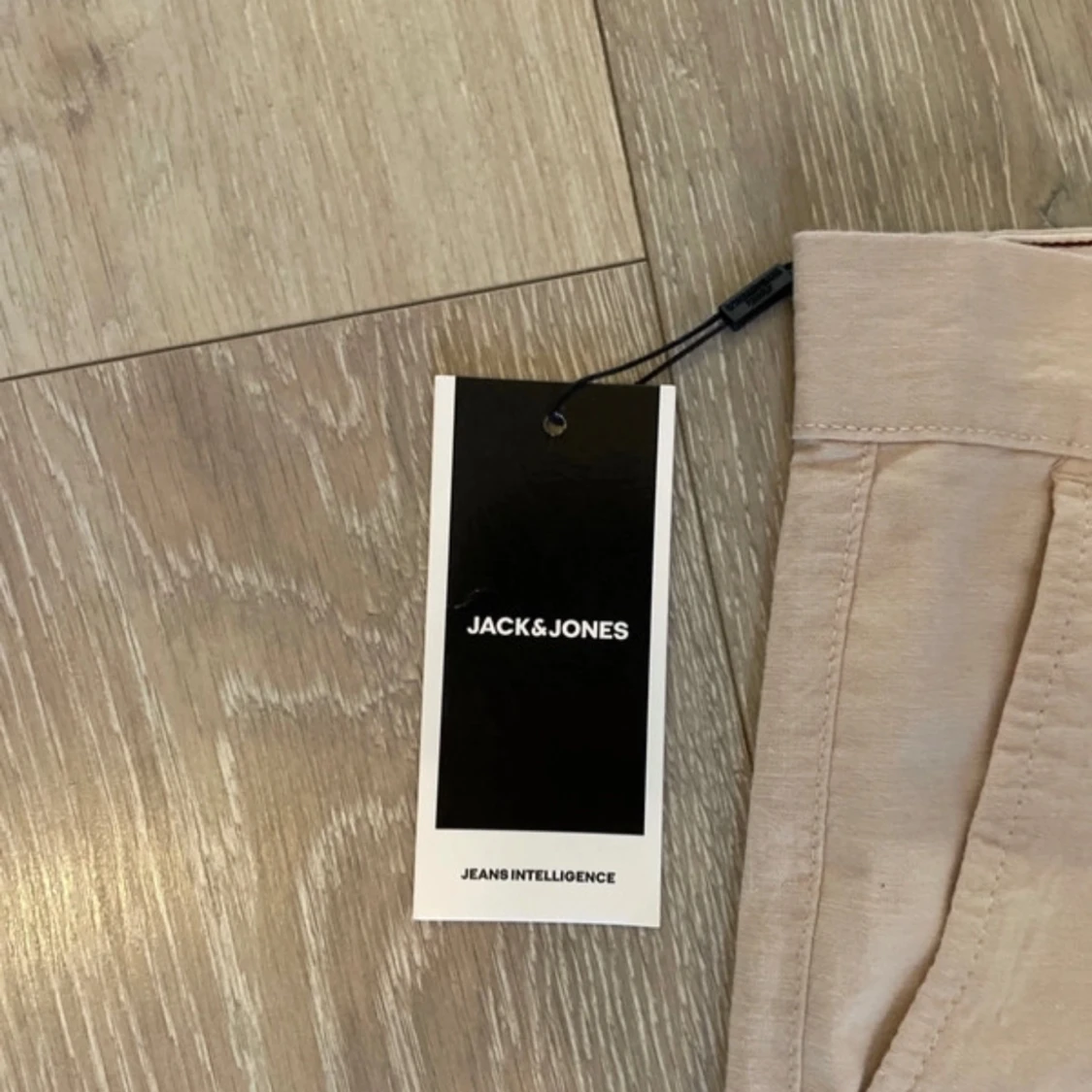 Jack and Jones shorts - 90