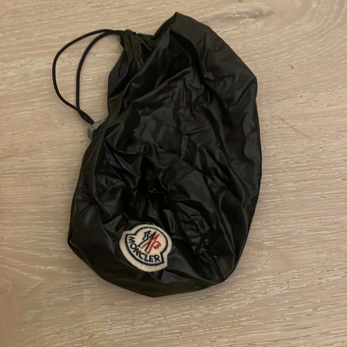 Moncler väst - 90