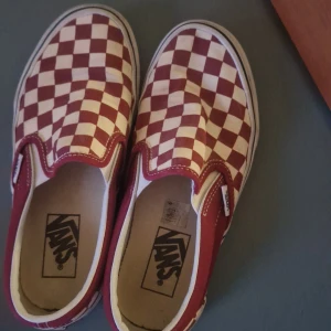 Vans slip ons - Inga skador.ganska använda.skriv privat för fler frågor 