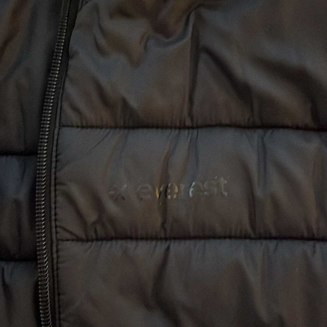 Svart väst från Everest - 92