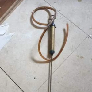 Fatpump - Äldre manuell fatpump.  