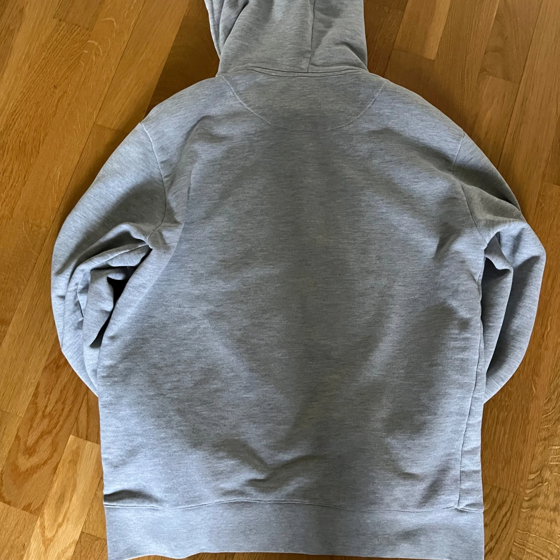 Grå hoodie från A.P.C. - 90