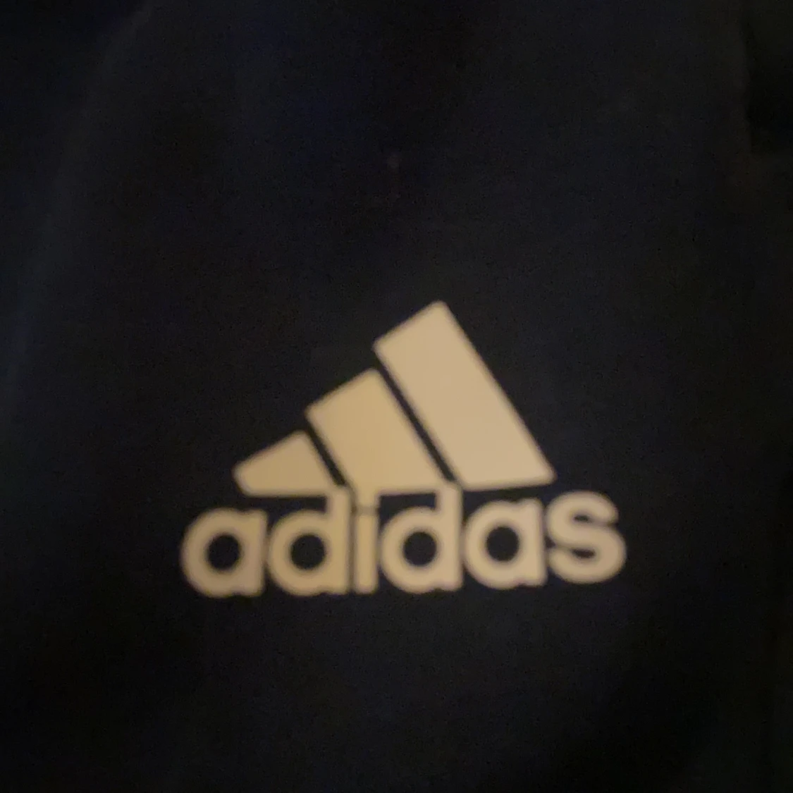 Mörkblåa mjukisbyxor från Adidas - 91