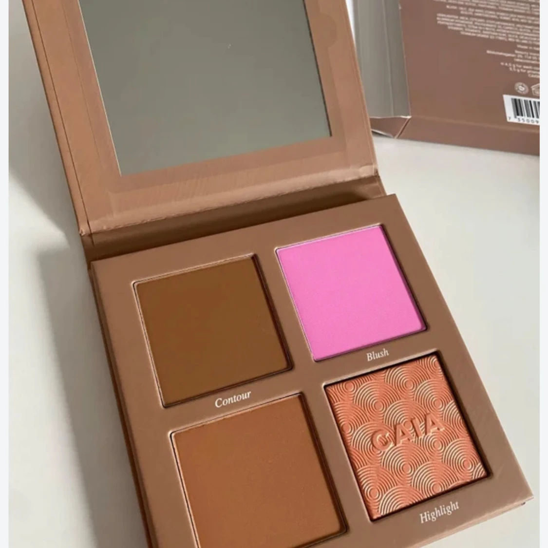 Classy summer palette