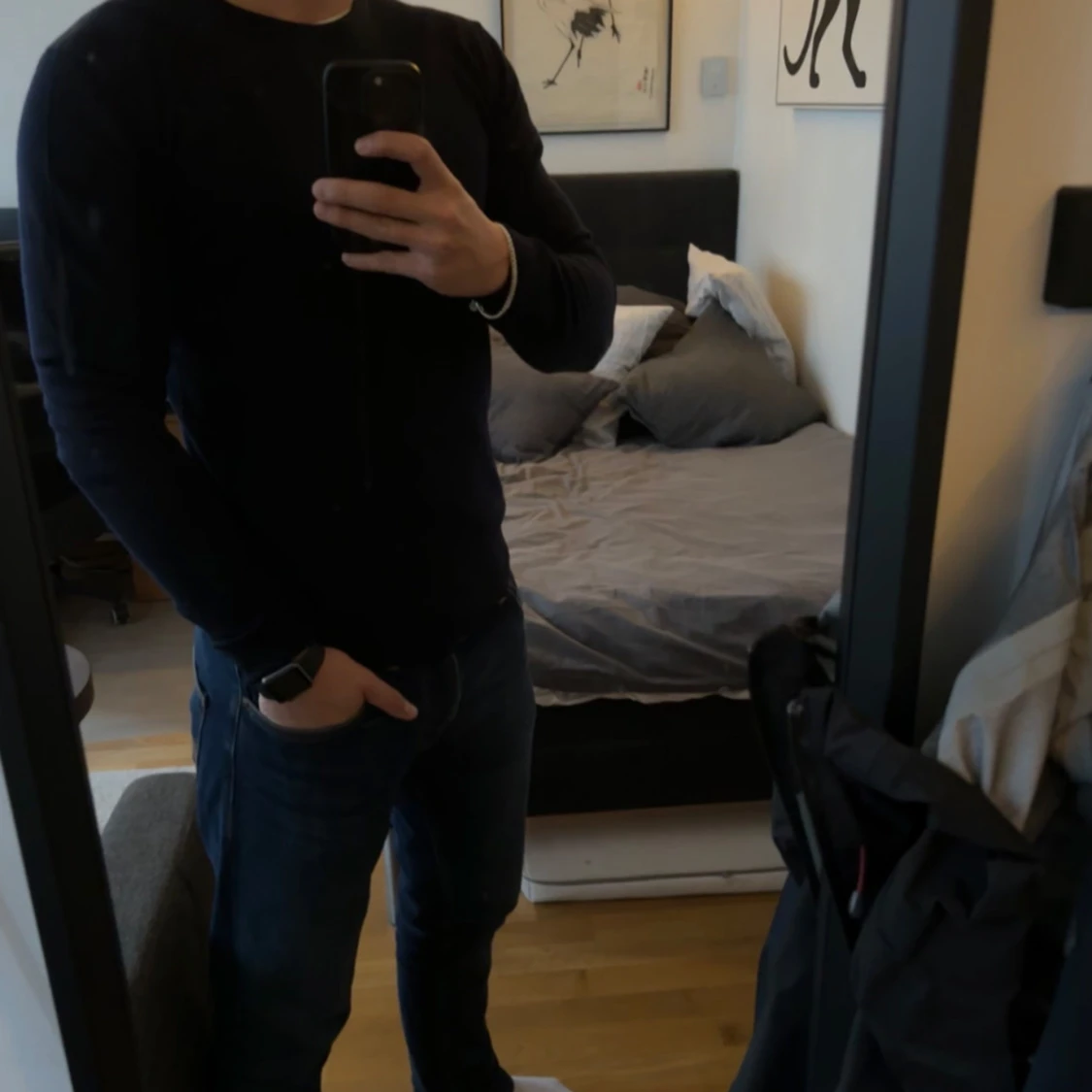 Marinblå tröja från J.Lindeberg