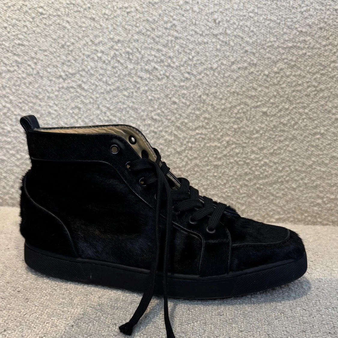 Christian Louboutin  - 93