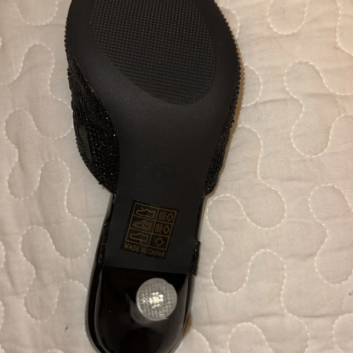 Helt nya svarta glitter klackar  - 91